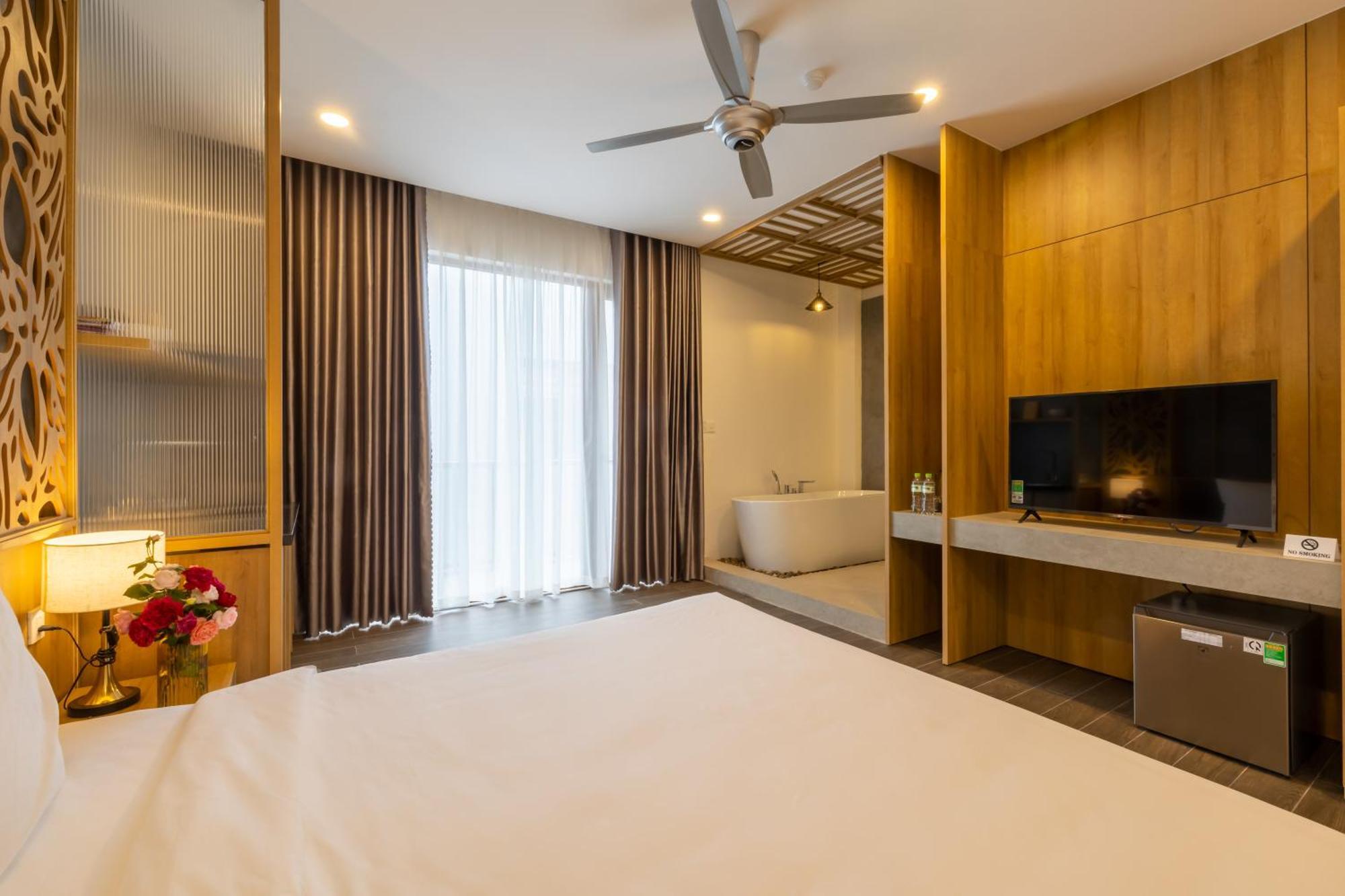 Moon Sun Boutique Villa Hotel Hue Exterior photo